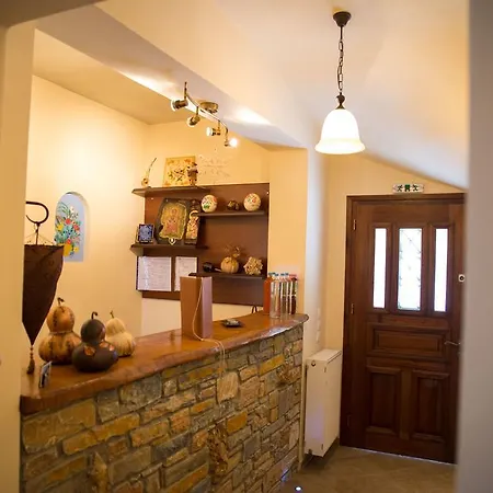 Kallisto Guesthouse 3*